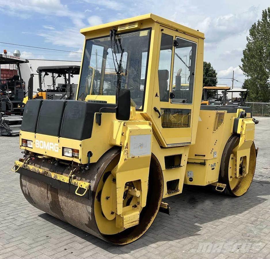 Bomag BW 151 AD-2 Valjci sa duplim bubnjem