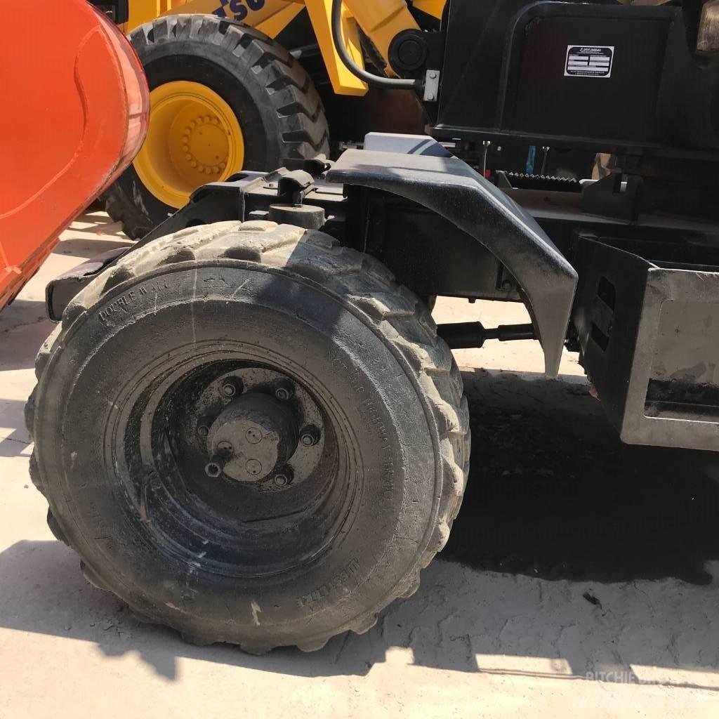 Hyundai 60 W Bageri točkaši