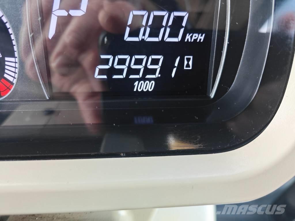 Massey Ferguson 8740 Traktori