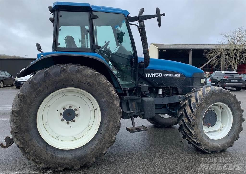 New Holland TM150 Traktori