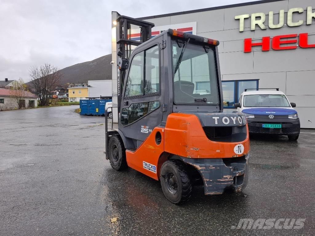 Toyota 02-8FDF25 Dizelski viljuškari