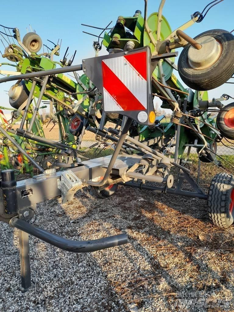 Fendt Twister 901T Okretači i sakupljači sena