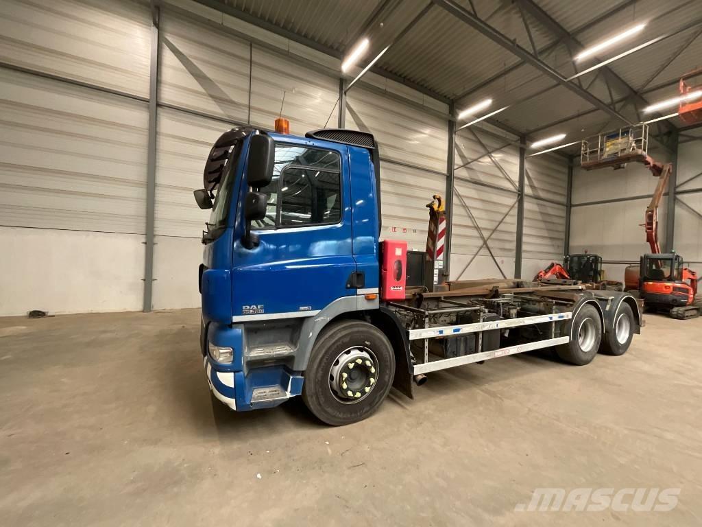DAF CF 85.360 Rol kiper kamioni sa kukom za podizanje tereta