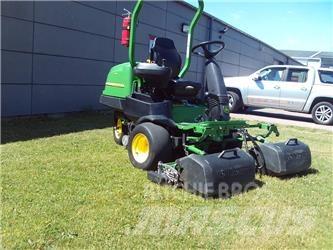 John Deere 2500 E Kosilice za zelenilo