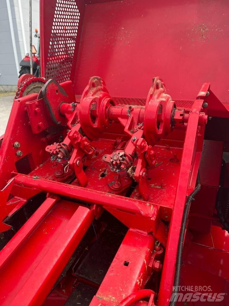 Massey Ferguson 1839 Prese/balirke za četvrtaste bale