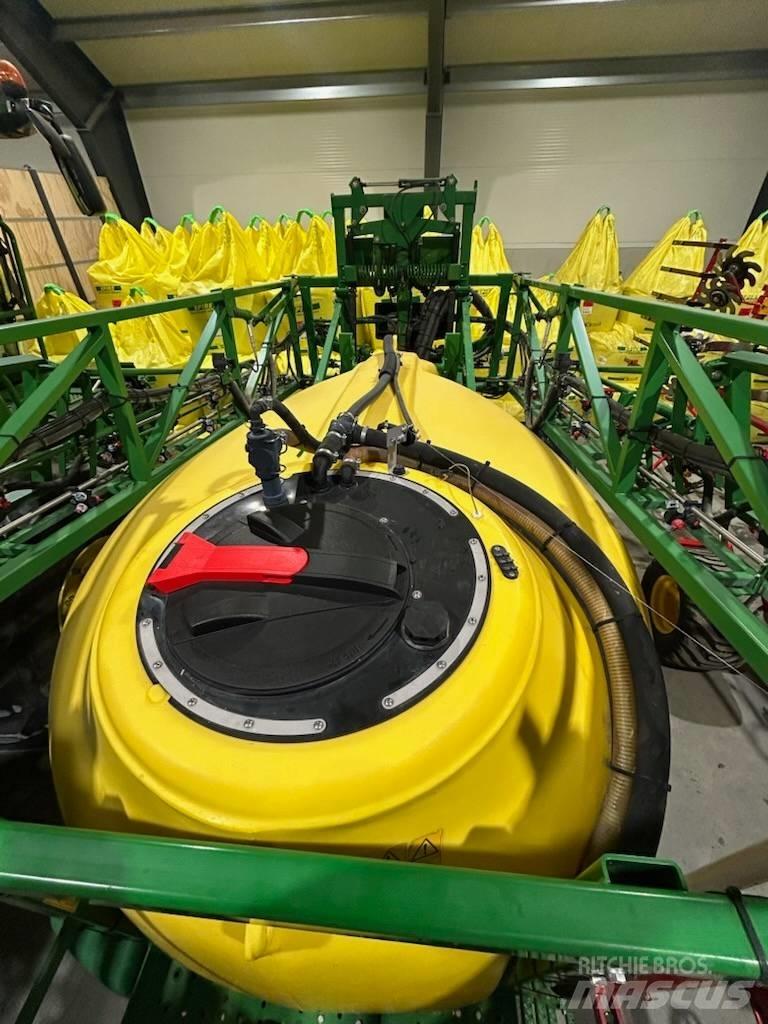 John Deere 740 i Vučene prskalice