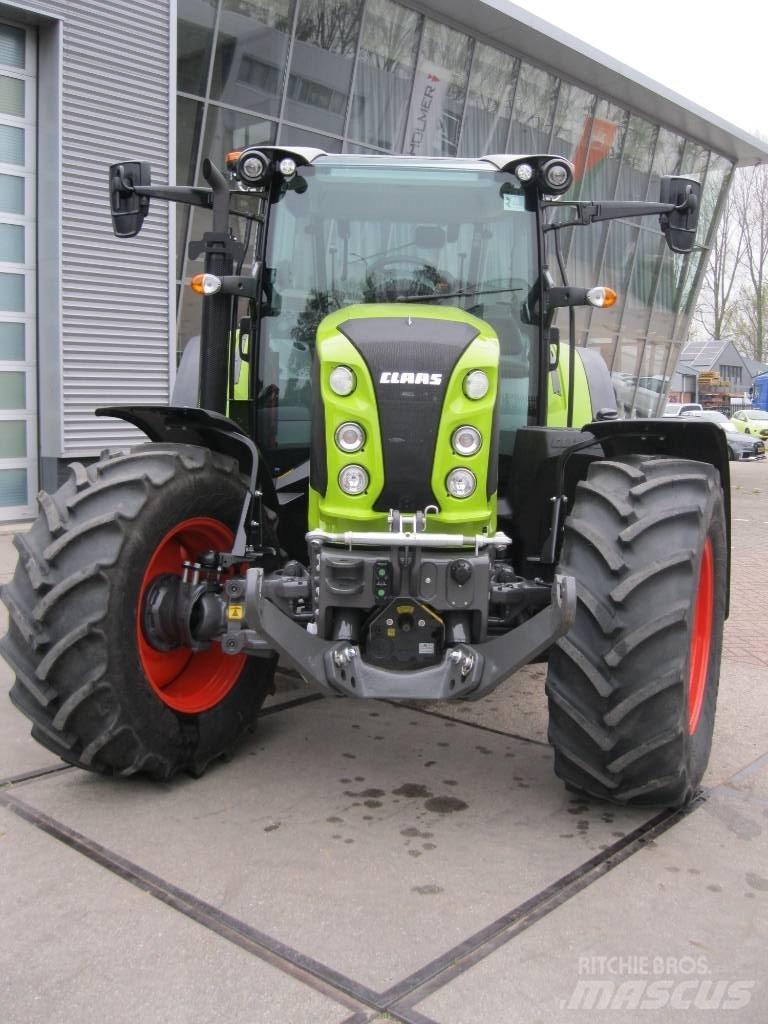 Claas Arion 470 Traktori