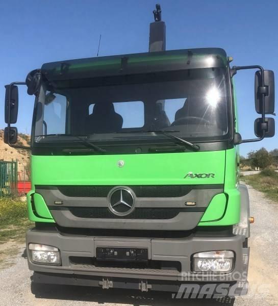 Mercedes-Benz 1829 Kamioni za podizanje kablova