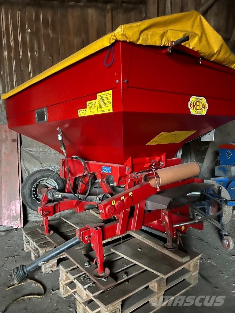 Bredal F 2 Rasturači đubriva