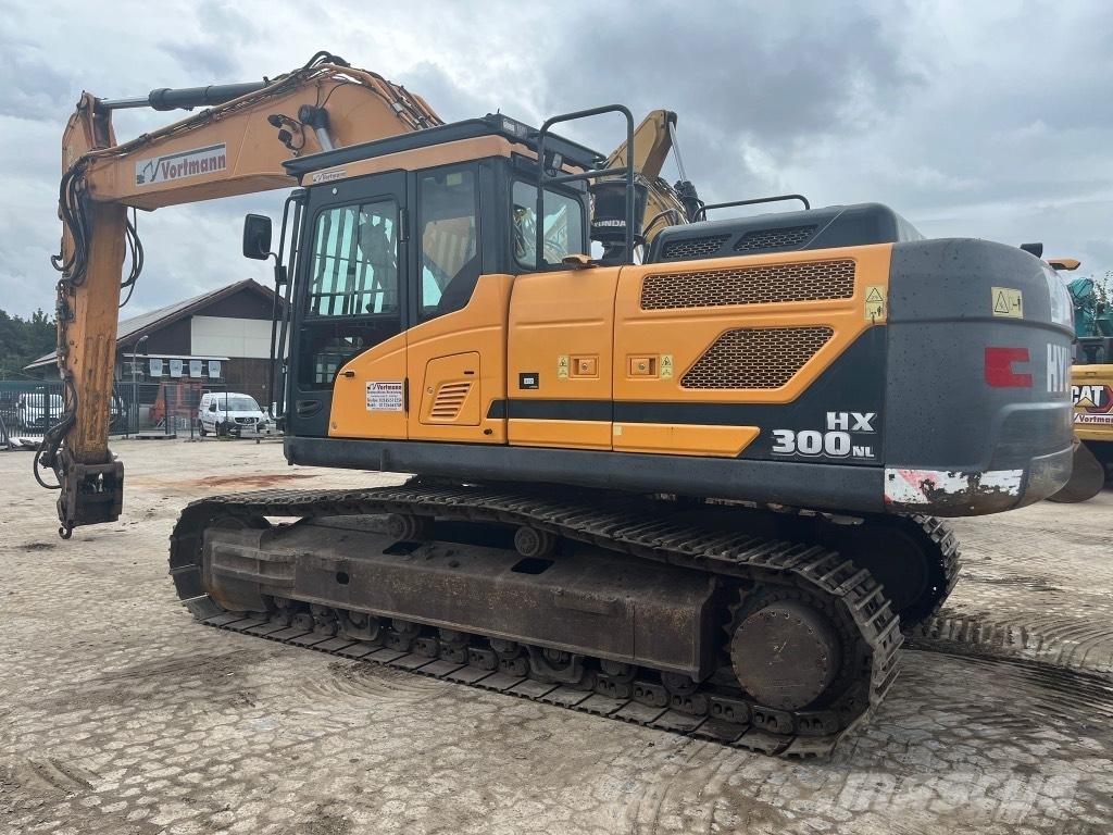 Hyundai HX 300 NL Bageri guseničari