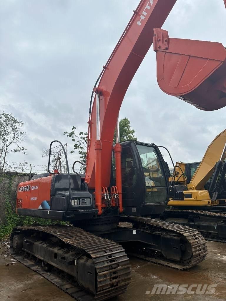 Hitachi ZX 200 Bageri guseničari