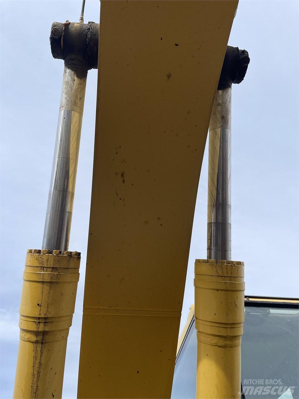 Komatsu PC 200 LC-7 Bageri guseničari