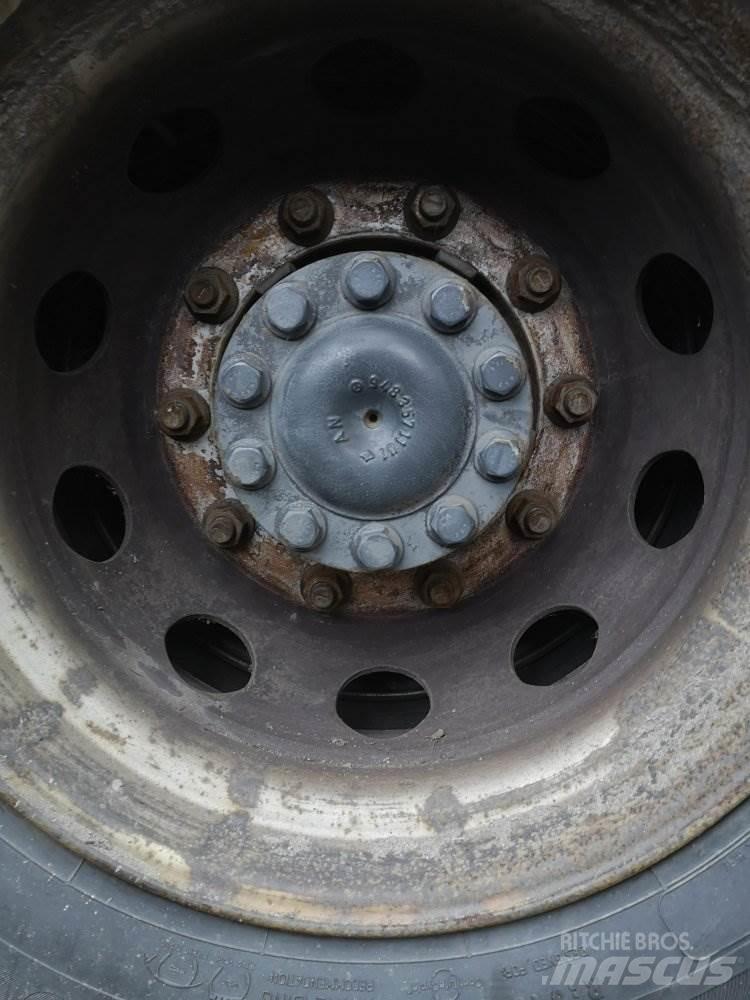 Setra ZADNÍ NÁBOJ LEVÝ Ostale kargo komponente