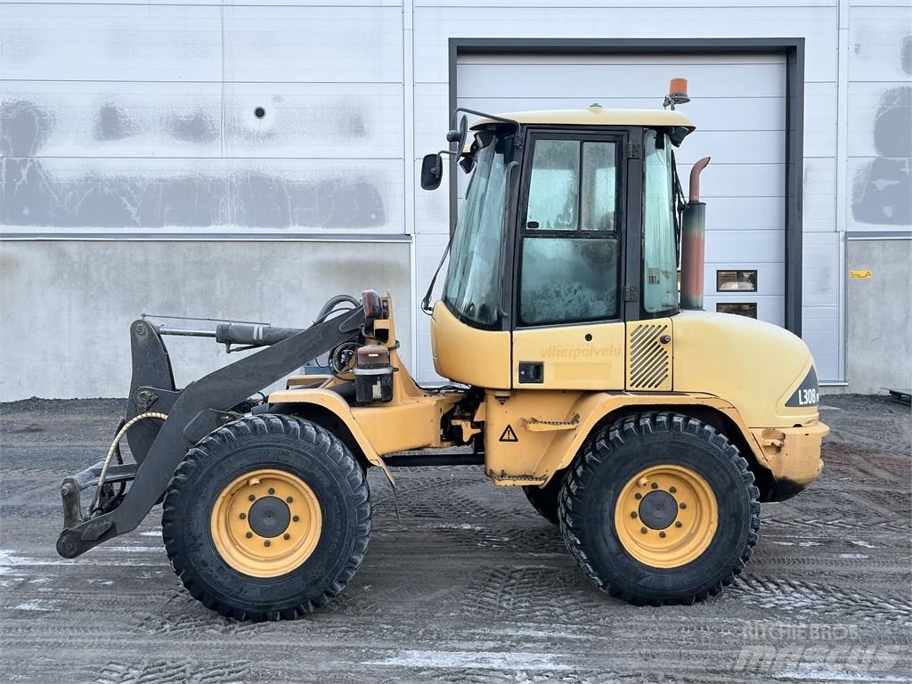Volvo L 30 B Utovarivači na točkove