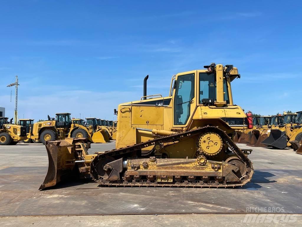 CAT D6N XL Buldožeri guseničari