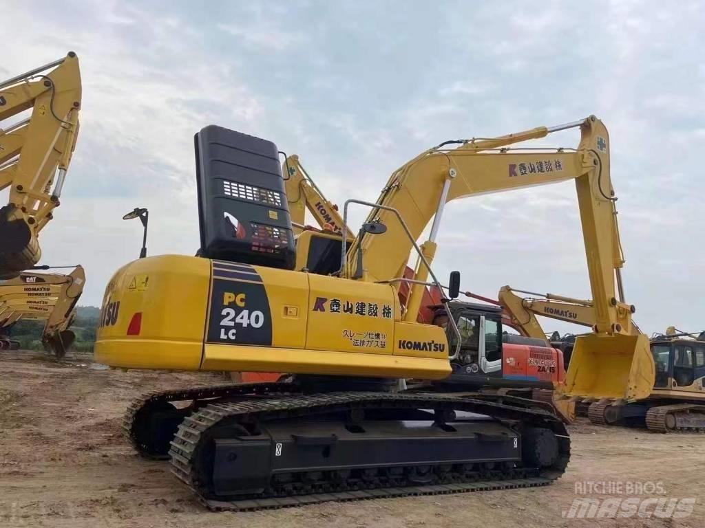 Komatsu PC 240-8 Bageri guseničari