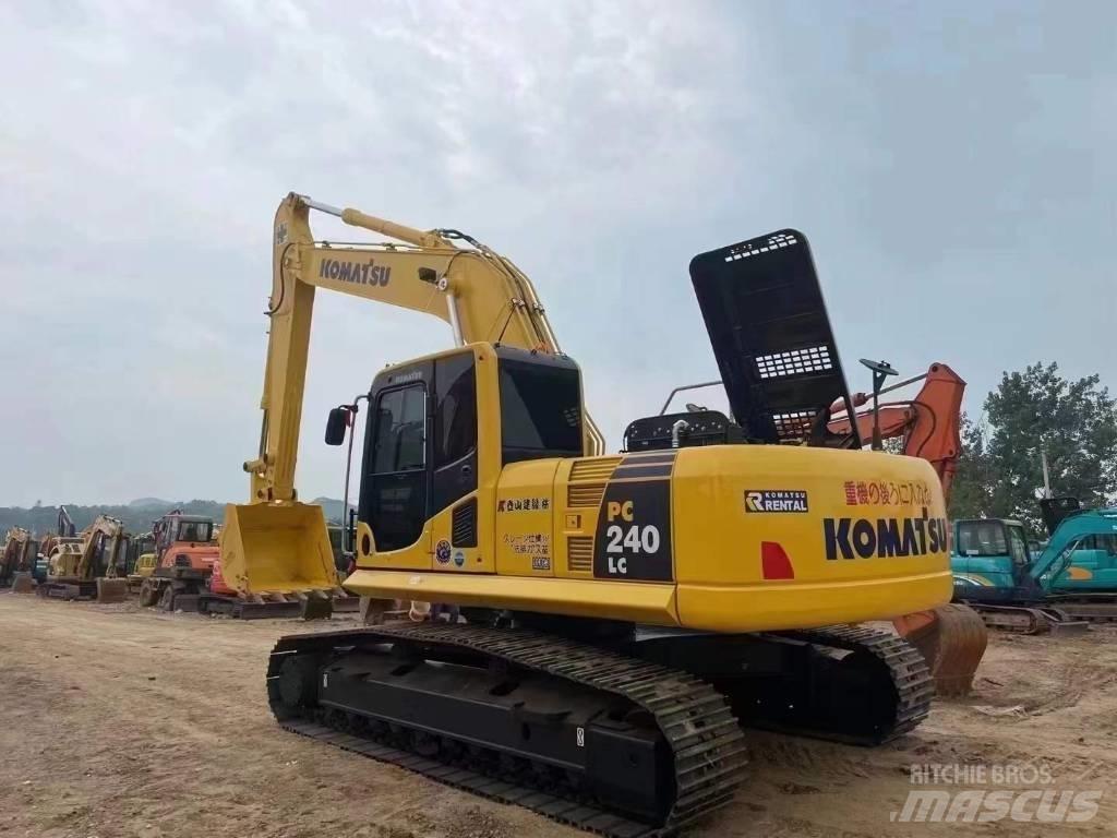 Komatsu PC 240-8 Bageri guseničari