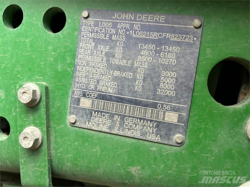 John Deere 6215R Traktori