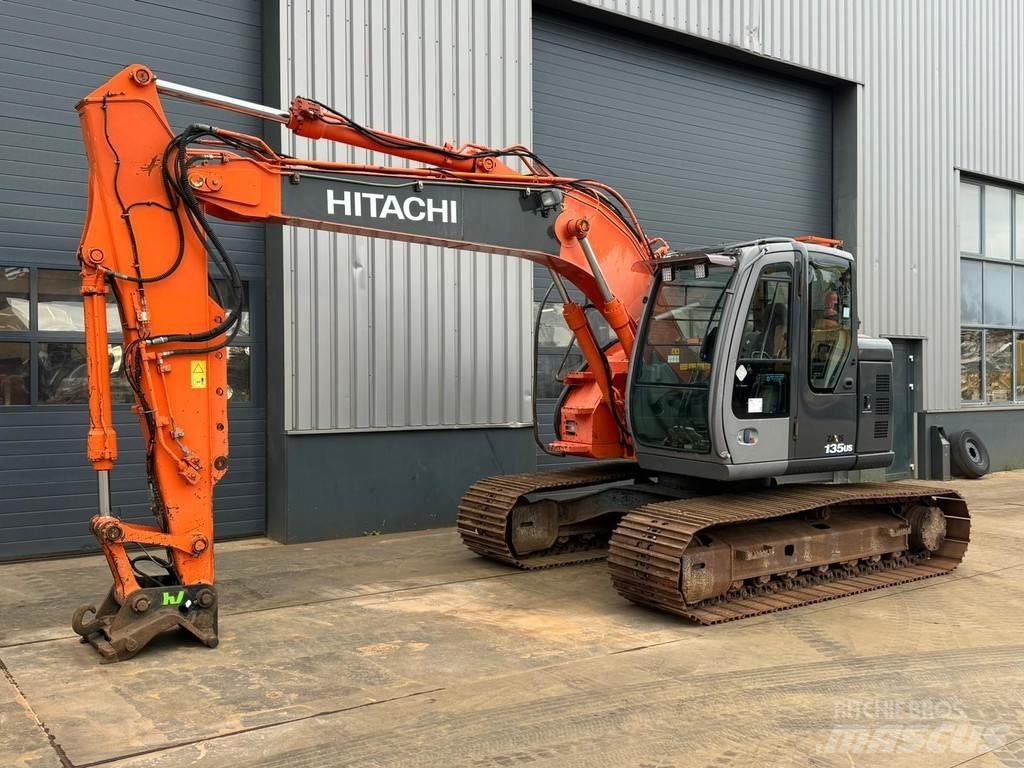 Hitachi ZX135US Bageri guseničari
