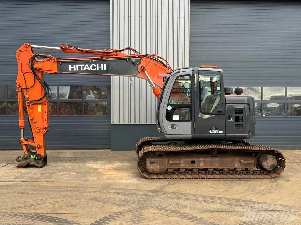 Hitachi ZX135US Bageri guseničari