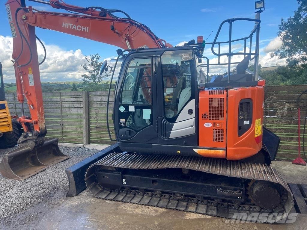 Hitachi ZX 135 US-6 Bageri guseničari