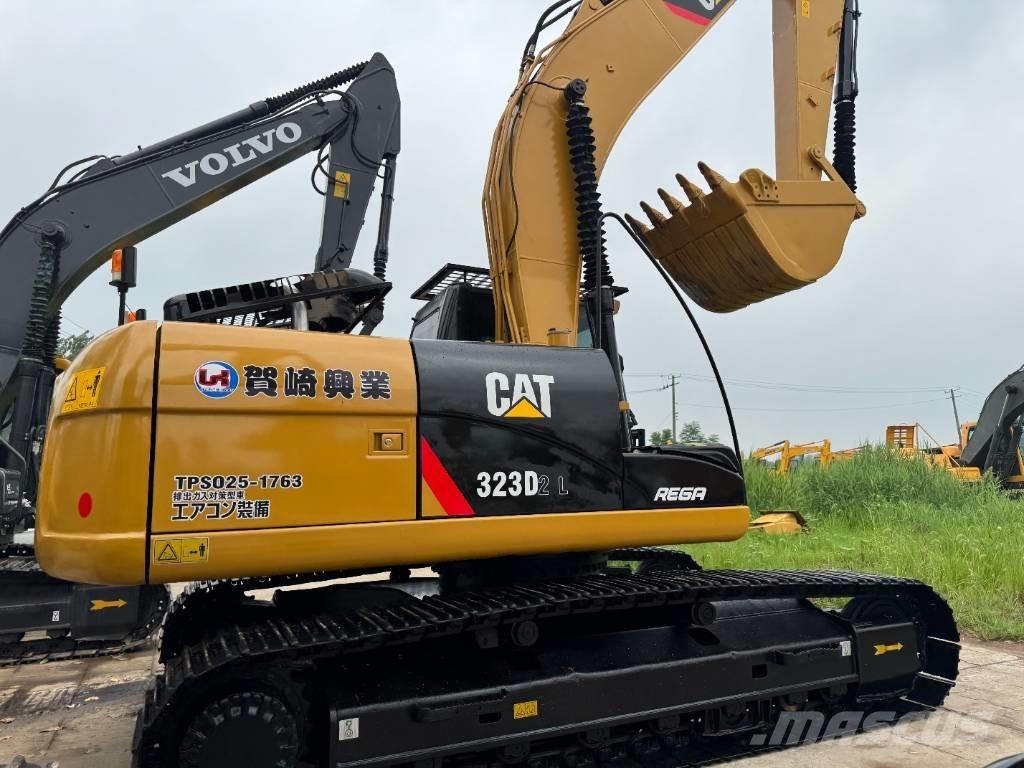 CAT 323D2 Bageri guseničari
