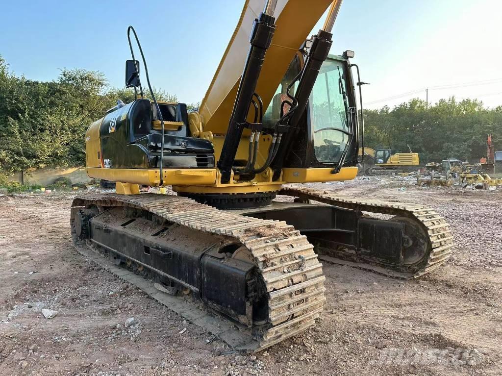 CAT 330DL Bageri guseničari