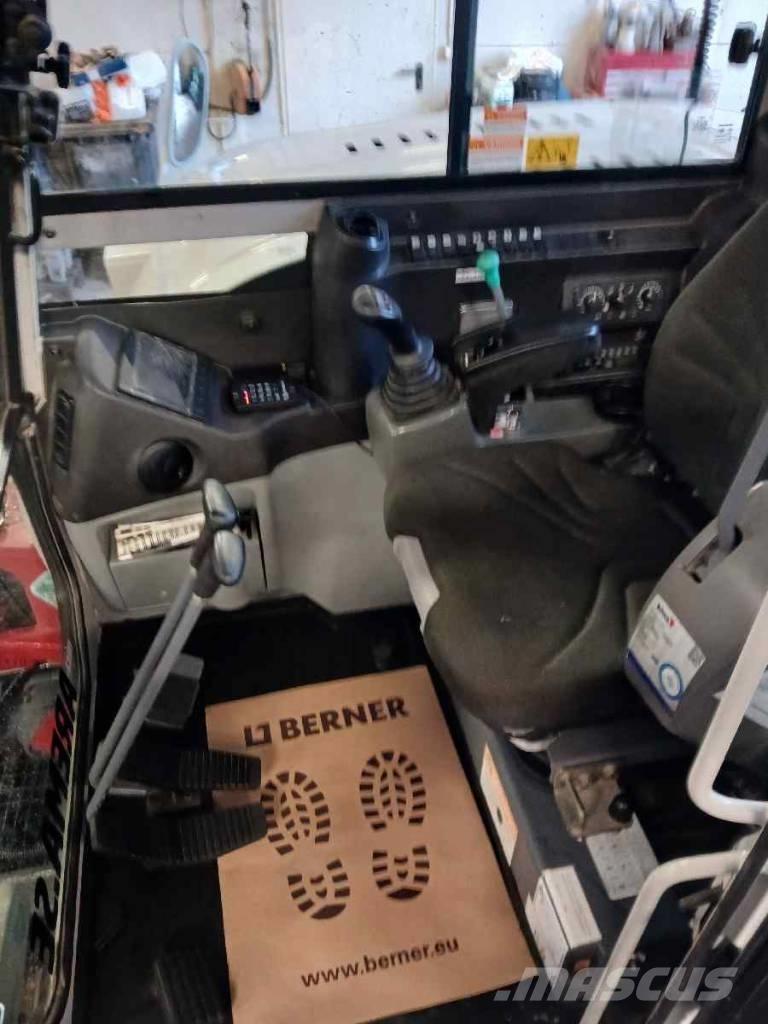 Takeuchi TB 290 Midi bageri 7t – 12t