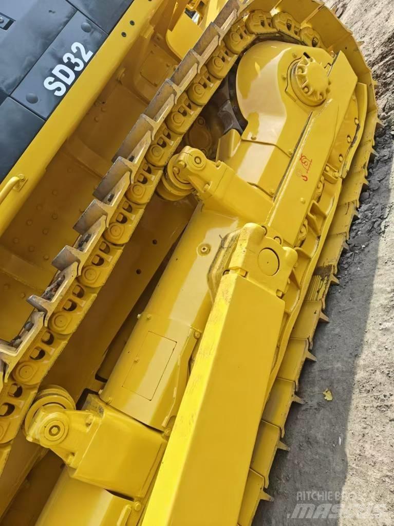 Shantui SD 32 Buldožeri guseničari