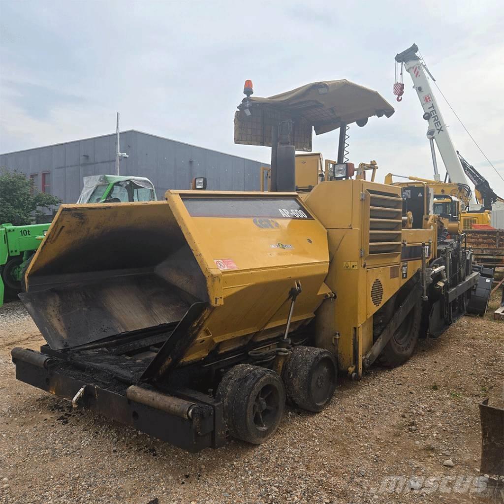 CAT AP 600 Asfaltni finišeri