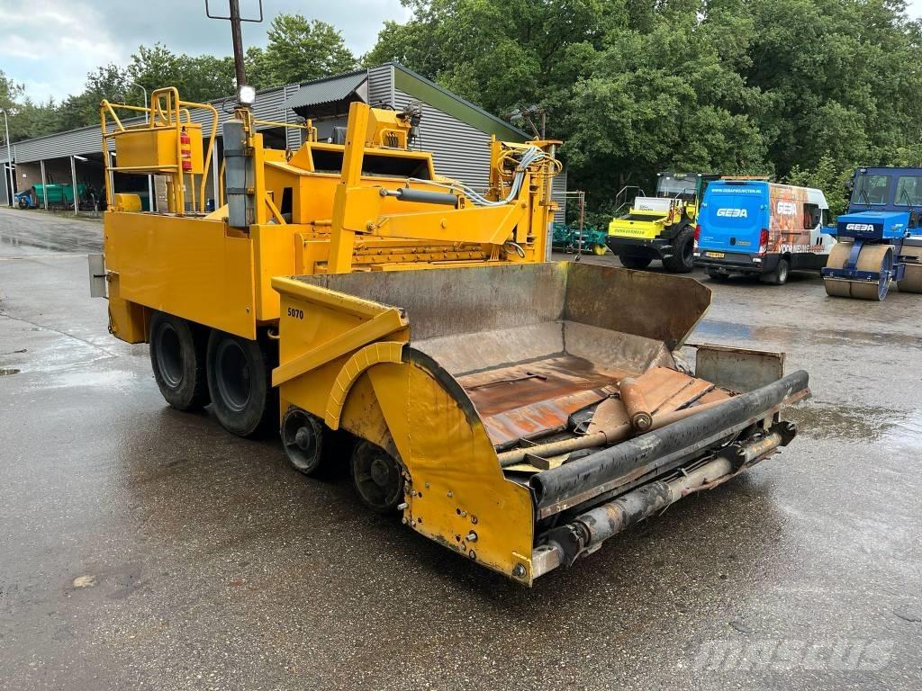 Demag SF 120 P Asfaltni finišeri