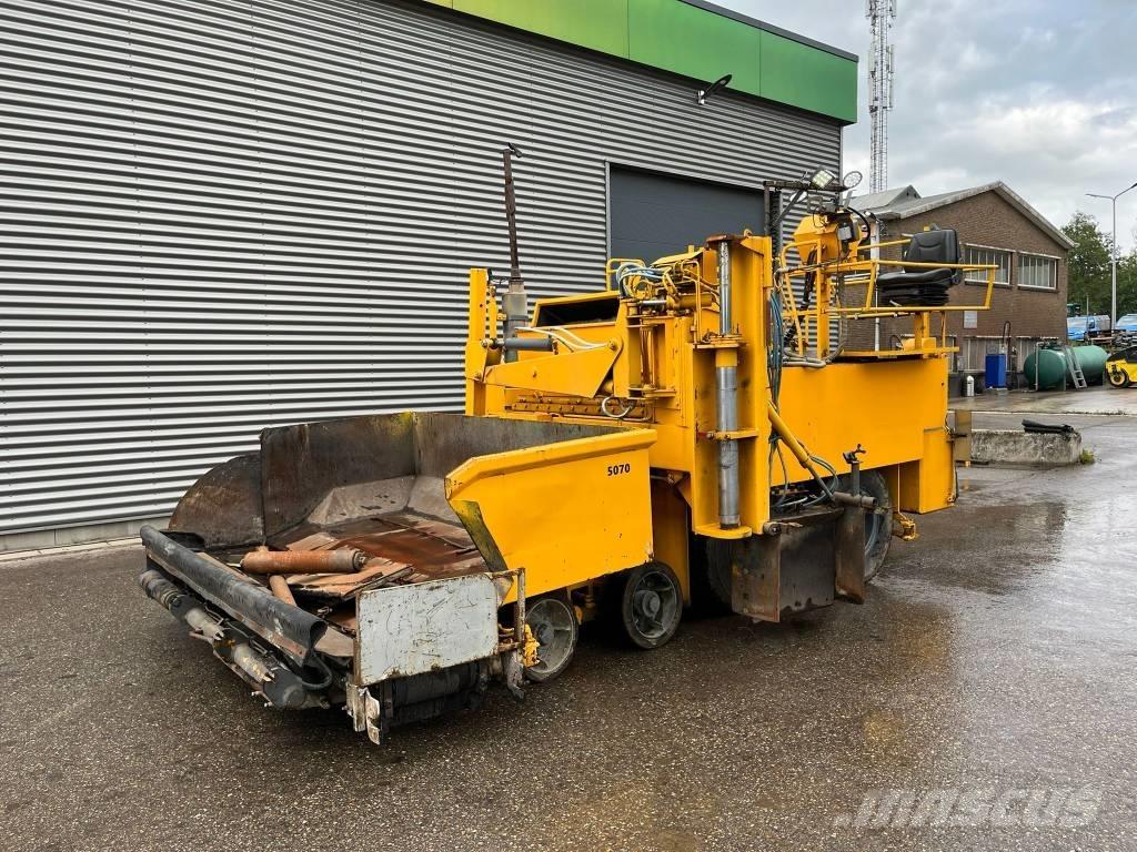Demag SF 120 P Asfaltni finišeri