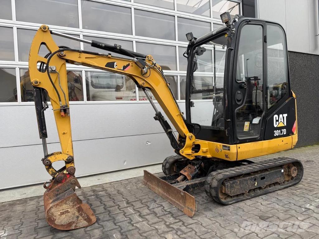 CAT 301.7D Mini bageri < 7t
