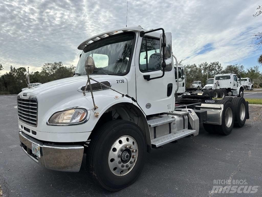 Freightliner M2 Tegljači
