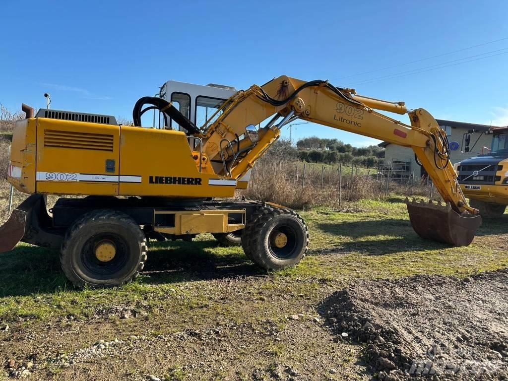 Liebherr 902 Bageri točkaši