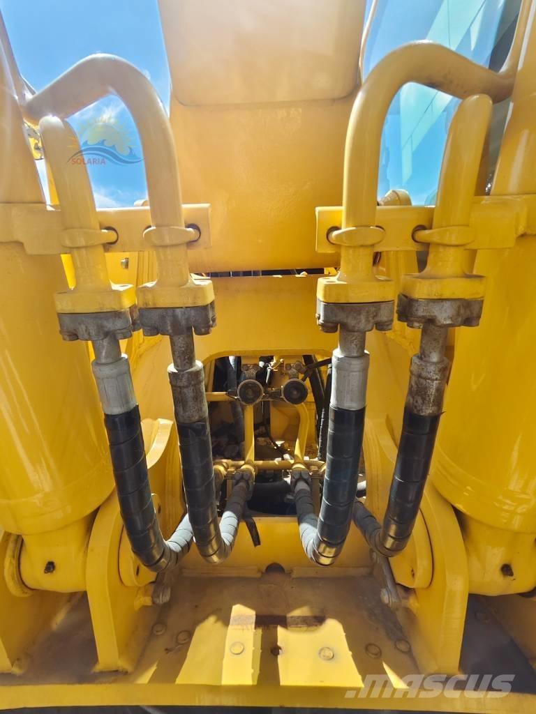 Komatsu PC 220-8 Bageri guseničari