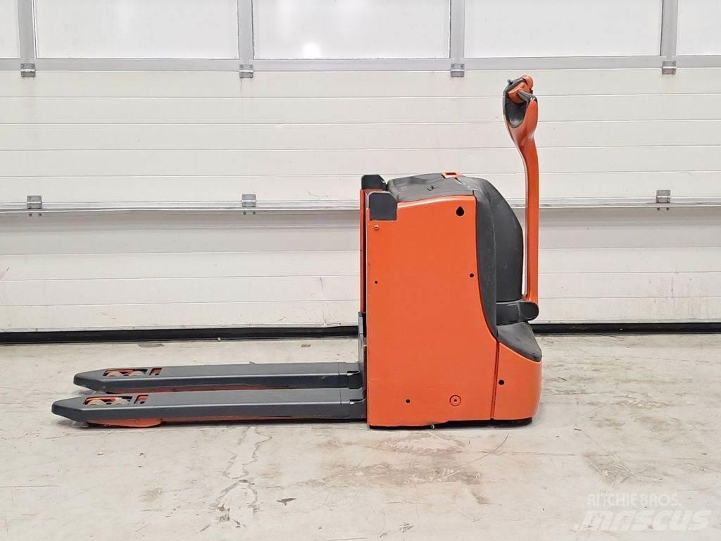 Linde T16L Ručni paletar