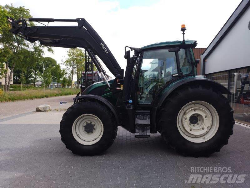 Valtra N134 A Traktori