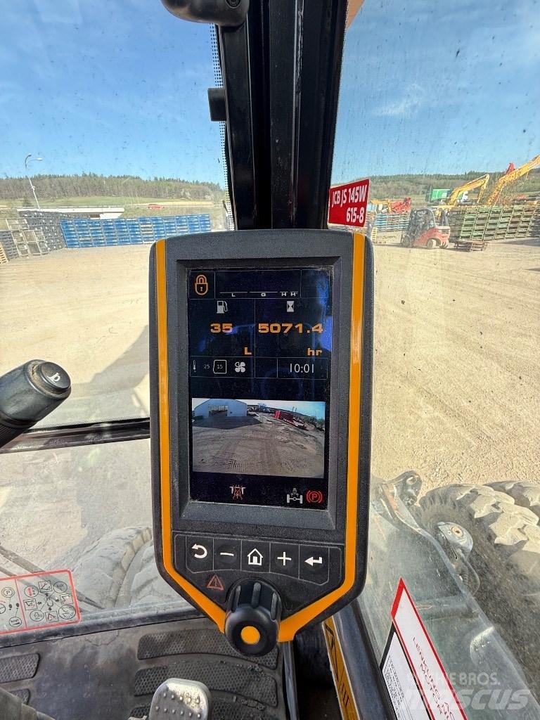 JCB JS 145 W Bageri točkaši