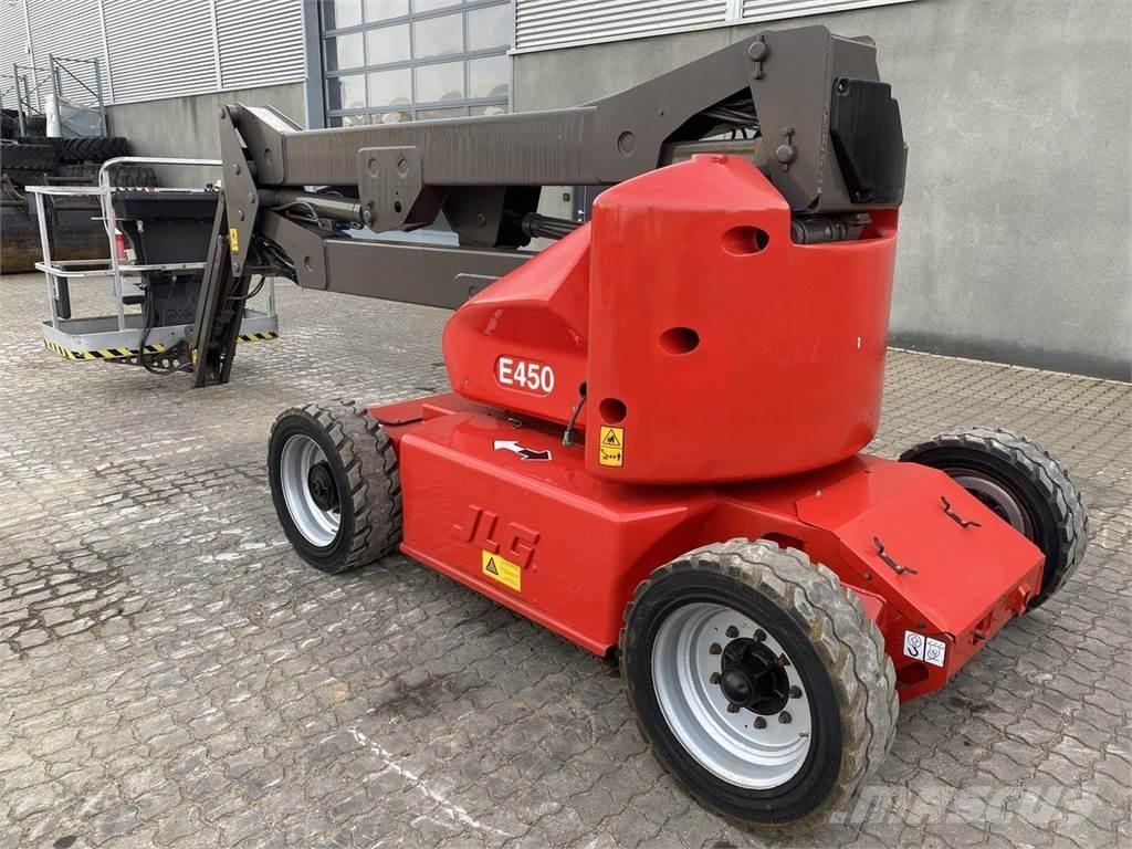 JLG E450AJ Zglobne podizne platforme