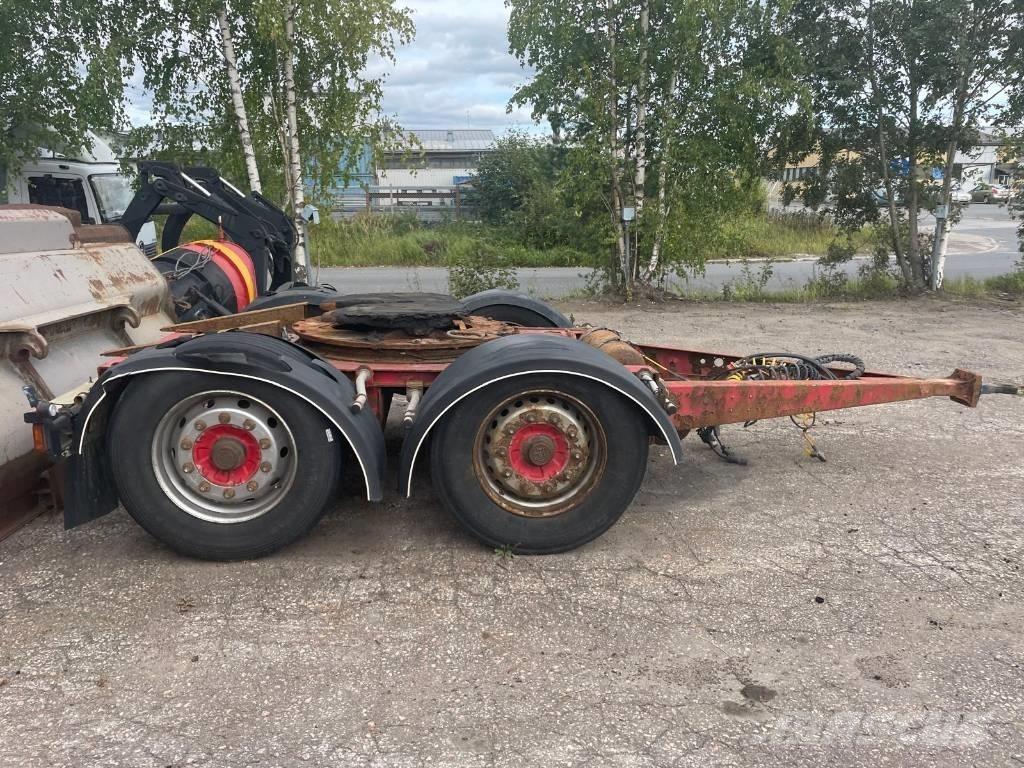 Krone SDP27-M2 Poluprikolice sa ciradom
