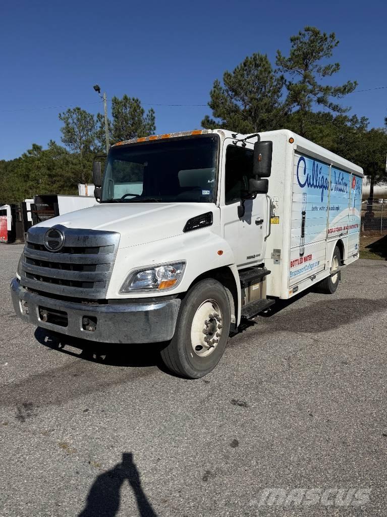 Hino 268 Kamioni za prevoz pića