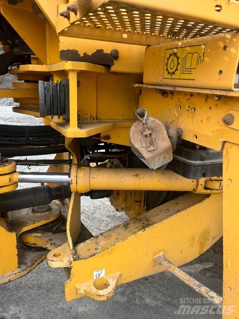 Volvo L 120 F Utovarivači na točkove