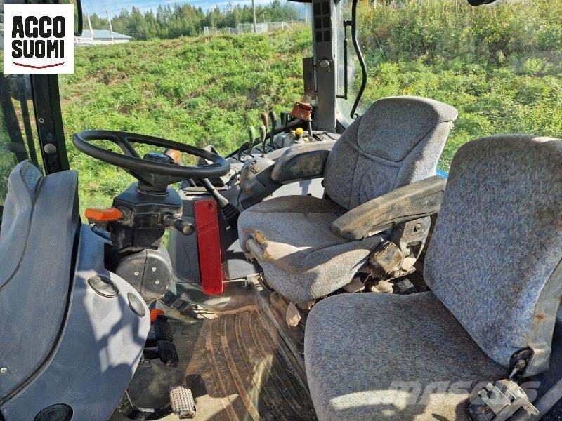 New Holland T6050 Traktori