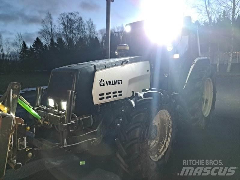 Valmet 8100 Traktori