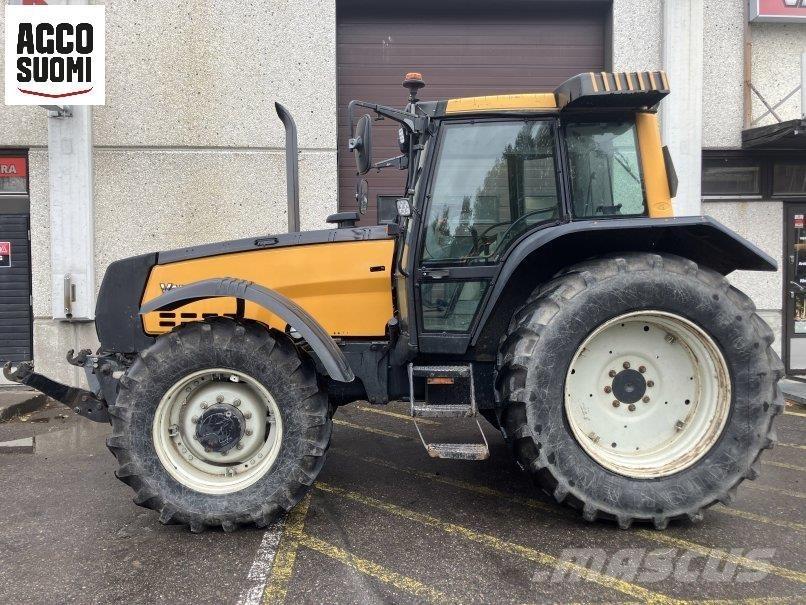 Valtra 8050 HITECH Traktori