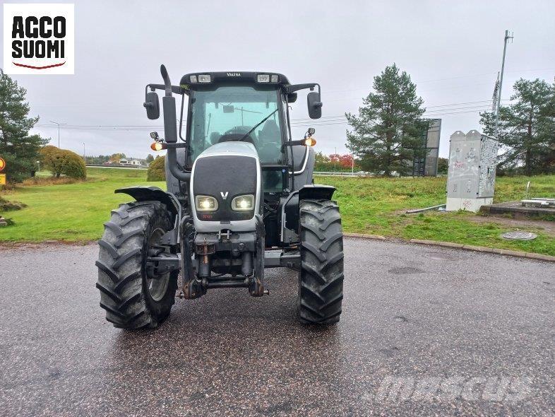 Valtra N141 A Traktori