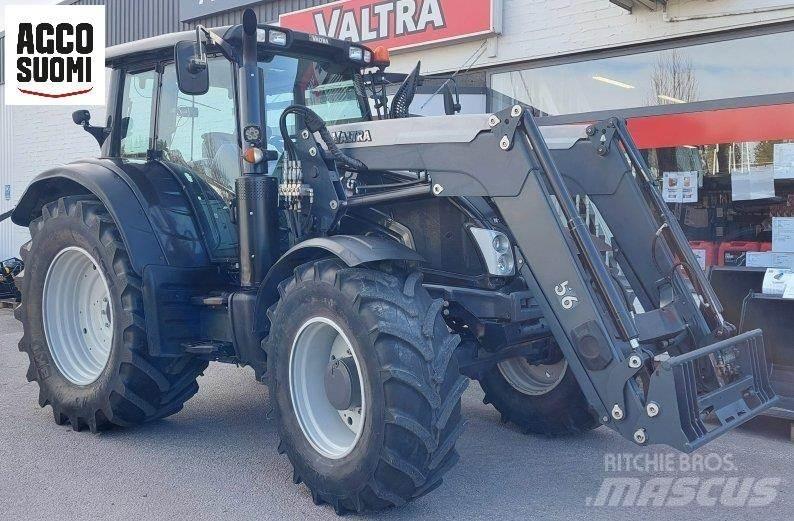 Valtra N163 VERSU Traktori