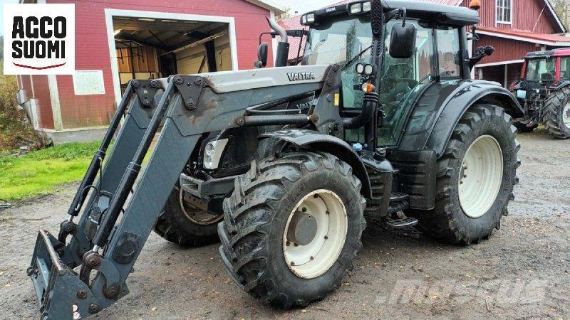 Valtra N163 VERSU Traktori