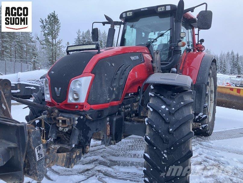 Valtra T163 VERSU Traktori